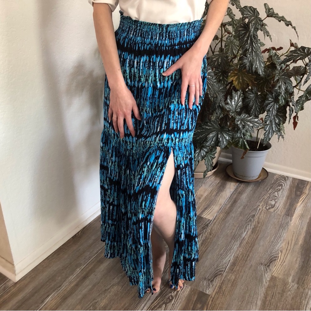 EUC Tommy Hilfiger maxi skirt